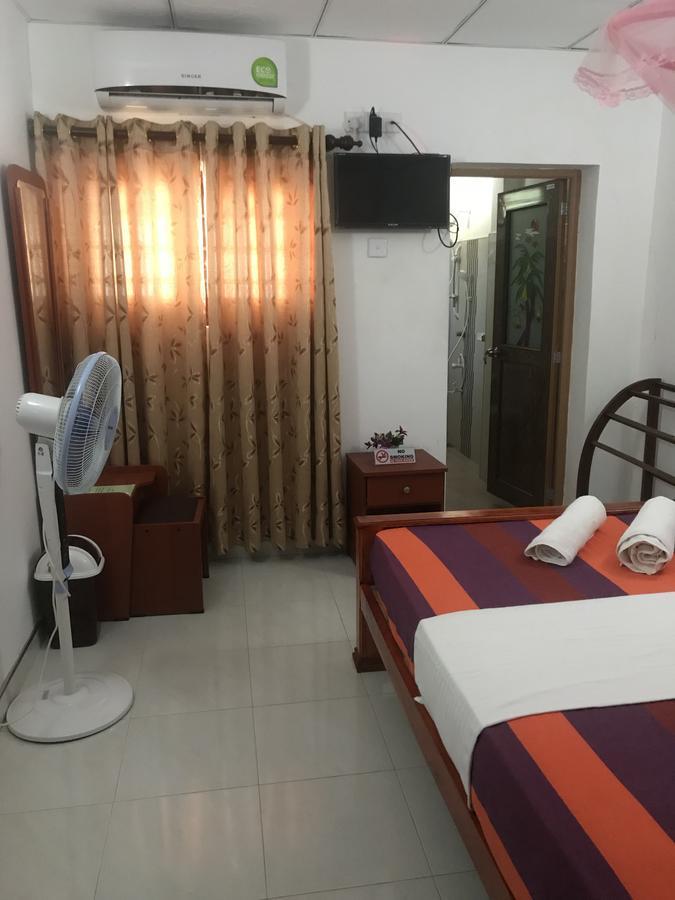 Hotel Camorich Tissamaharama Exterior photo