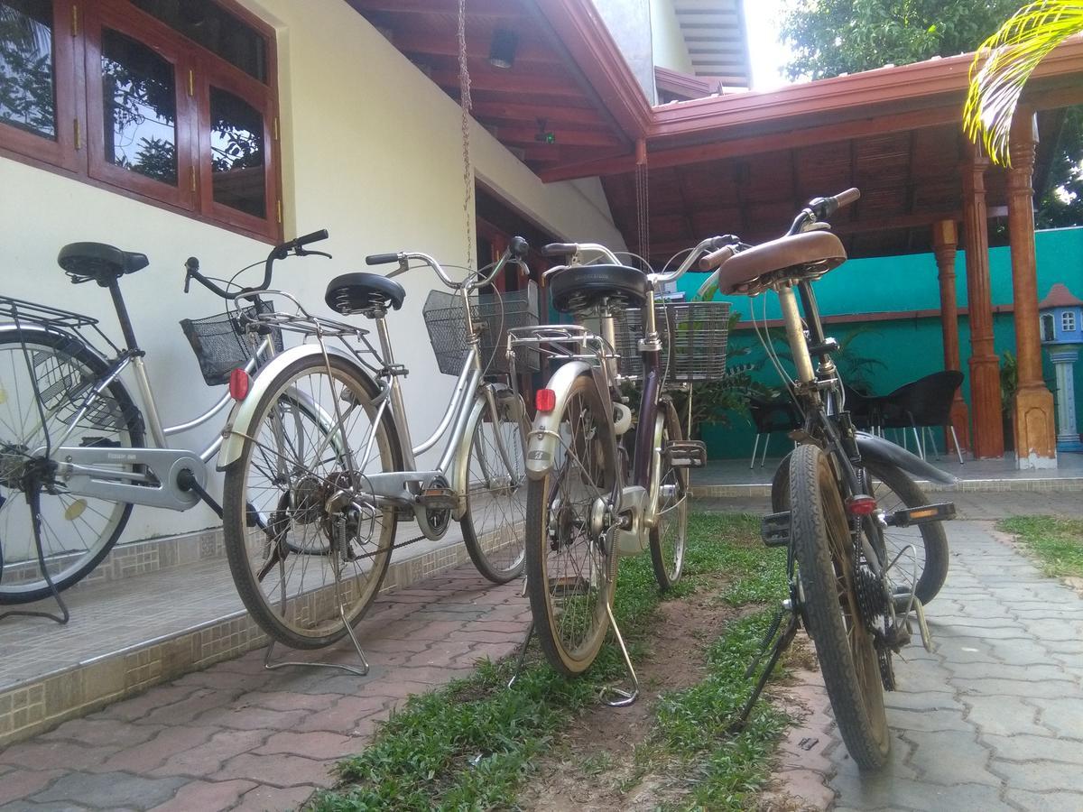 Hotel Camorich Tissamaharama Exterior photo